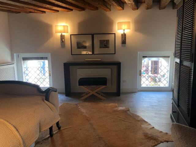 Notti magiche a Venezia – 027042 – LOC – 08915 gallery image 5