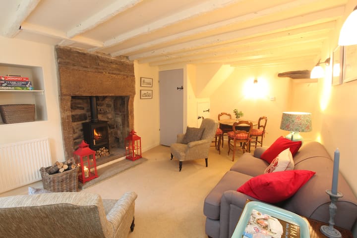 Style and Comfort - Welcome to The Bobbin!