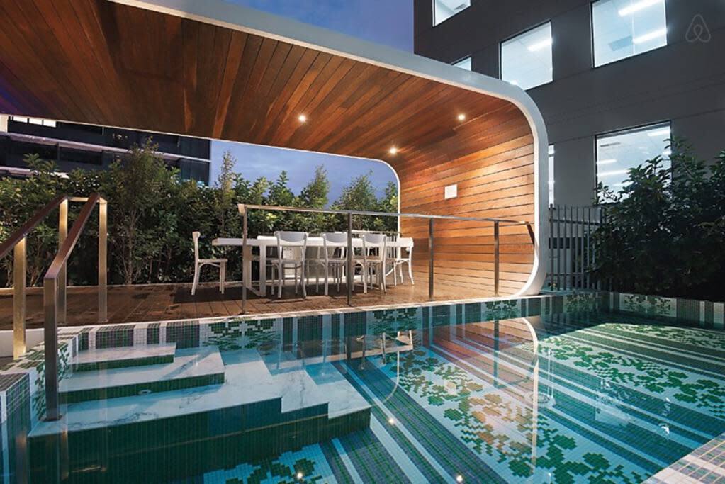 Communal area with plunge pool and BBQ area