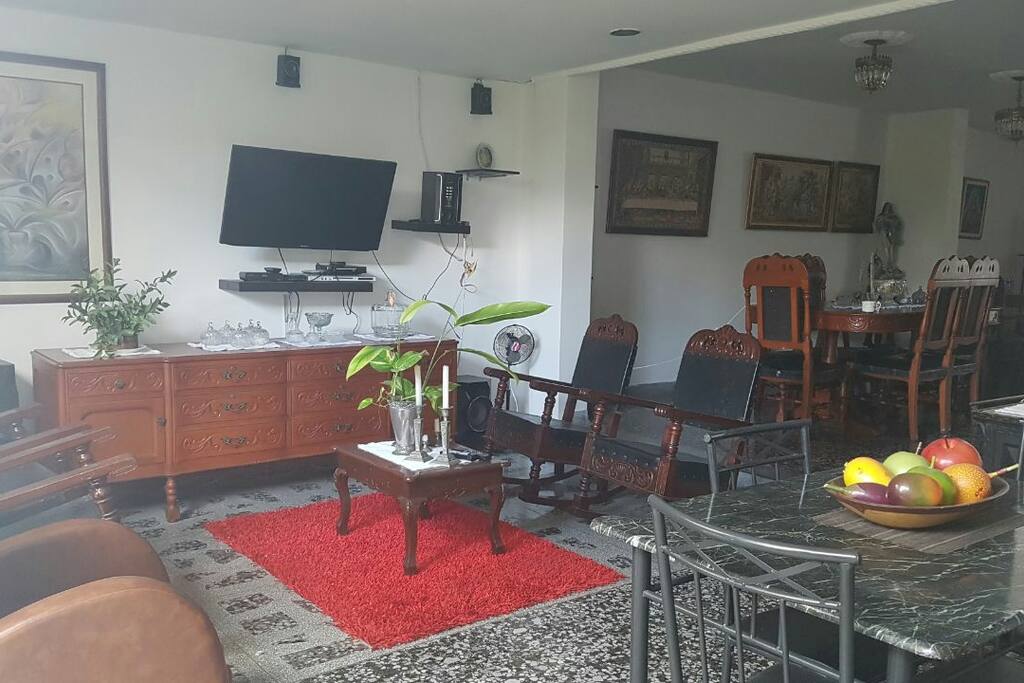 Salada de TV y Comedor