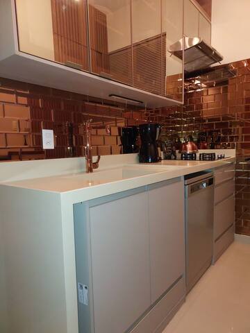 Requinte, Mar e Floresta. gallery image 4