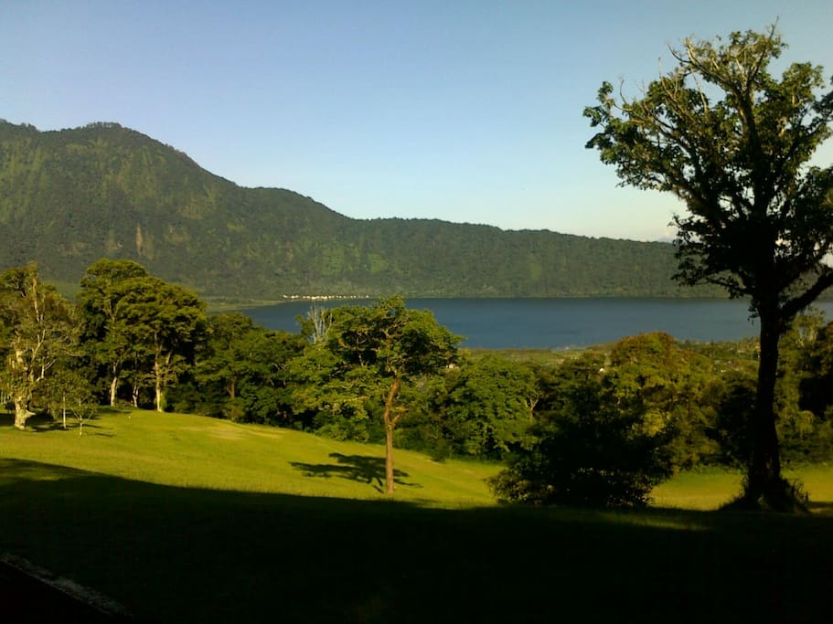 Danau Beratan