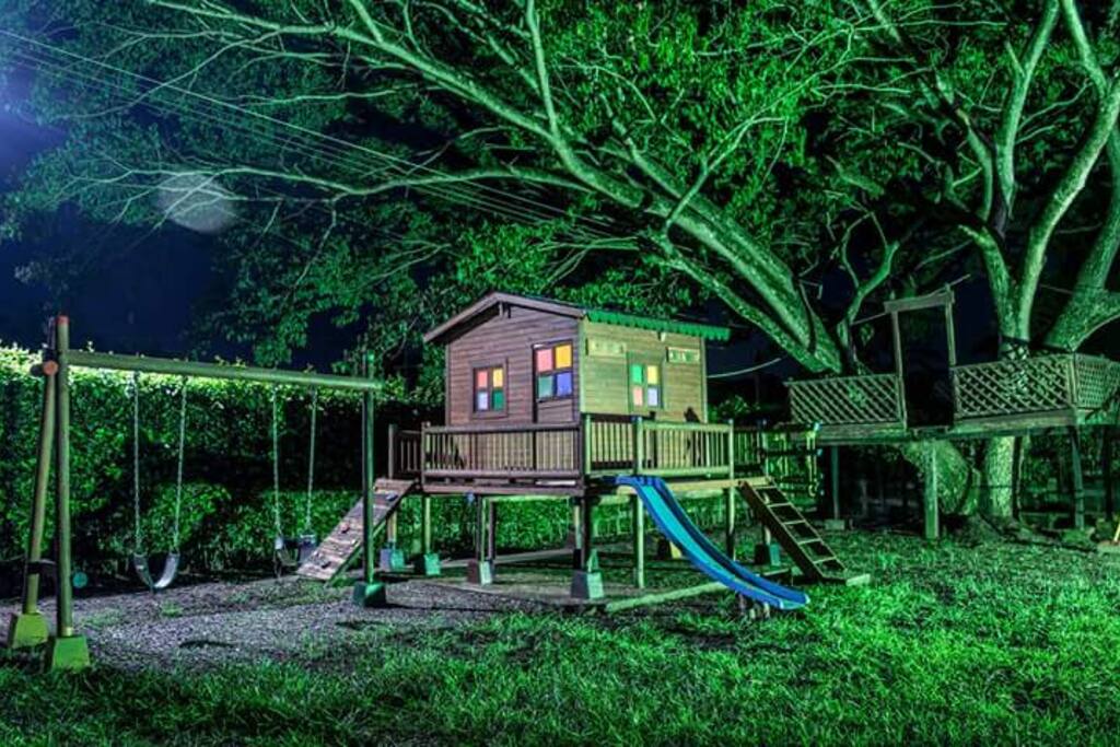 parque infantil casa de muñecas