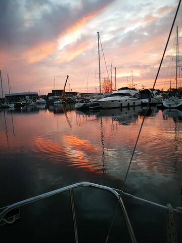 Reve d'utopie,Voilier cosy,atypique , chauffé.