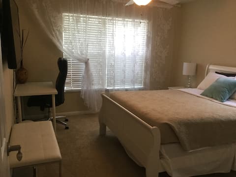 Private guest suite with separate entrance