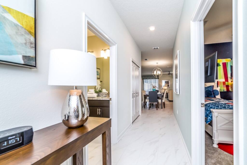 9051DogLeg,ChampionsGate_04