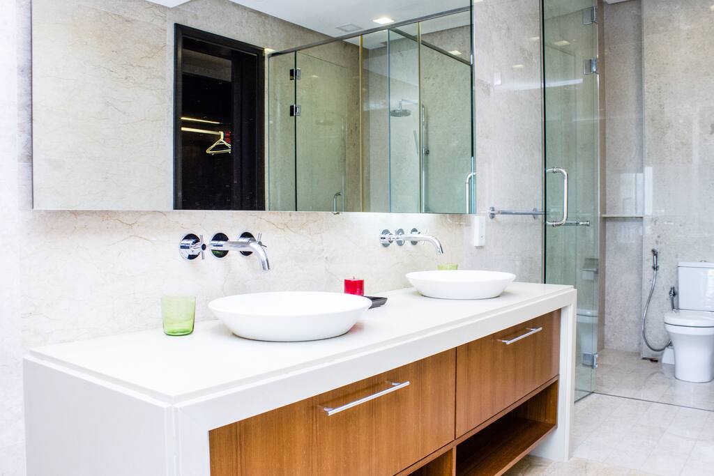Bathroom1