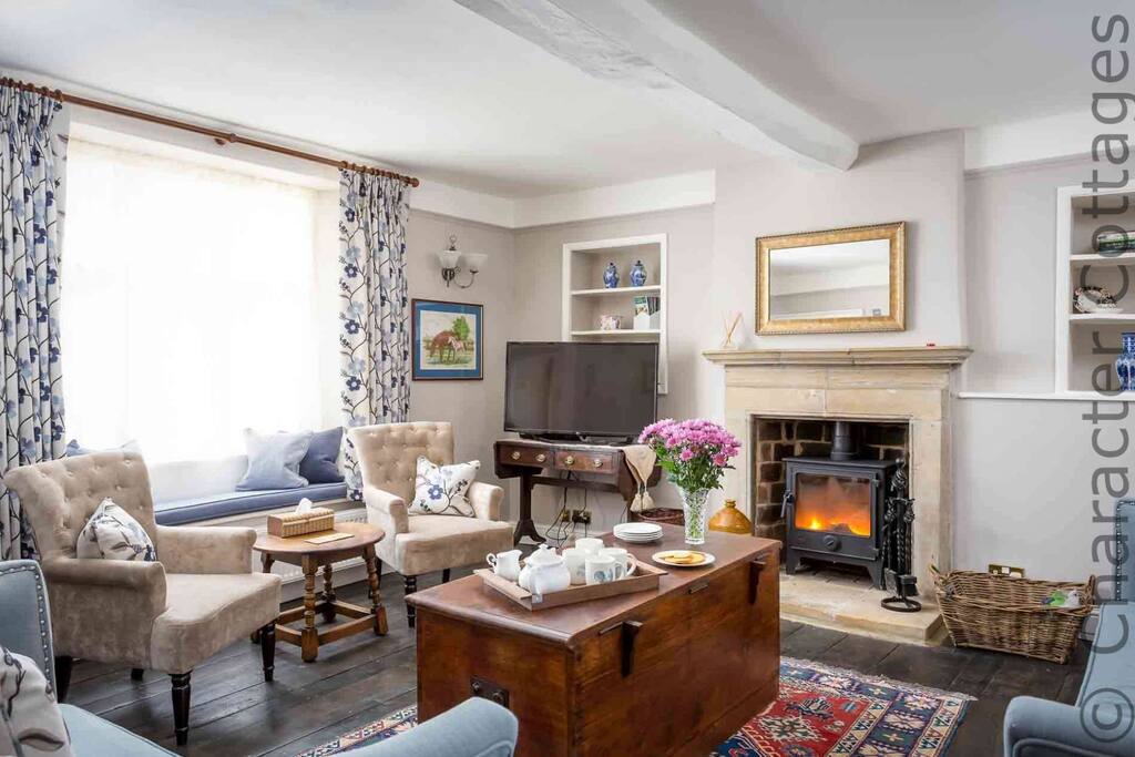 Fabulous, stylish living room