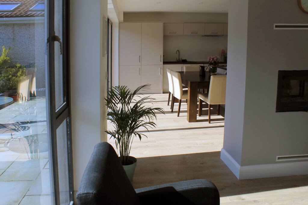 Light, bright open-plan living