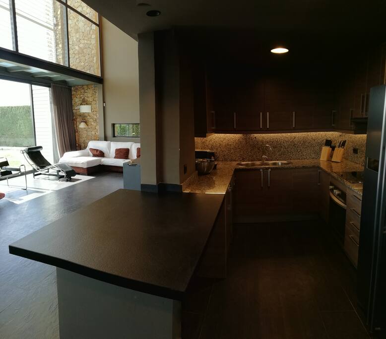 Cocina integrada en el comedor