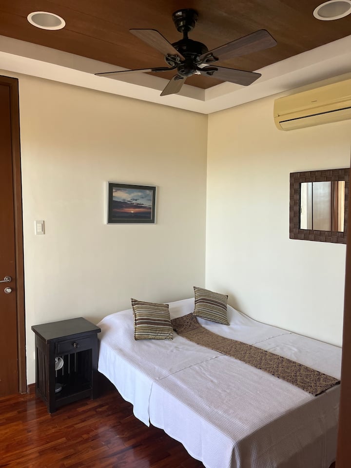 Dormitorio 6 ubicado en la casa principal. 