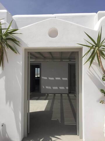 Serviced Luxury Villa | Sunset View | Above Town gallery image 2