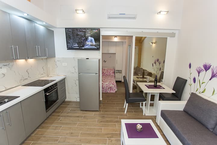 Marta Apartmens/no 3 Little Garden View - Cavtat