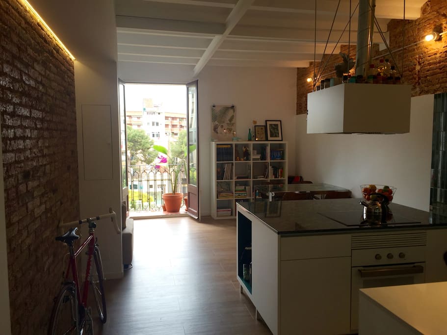 Island kitchen with oven and dishwasher