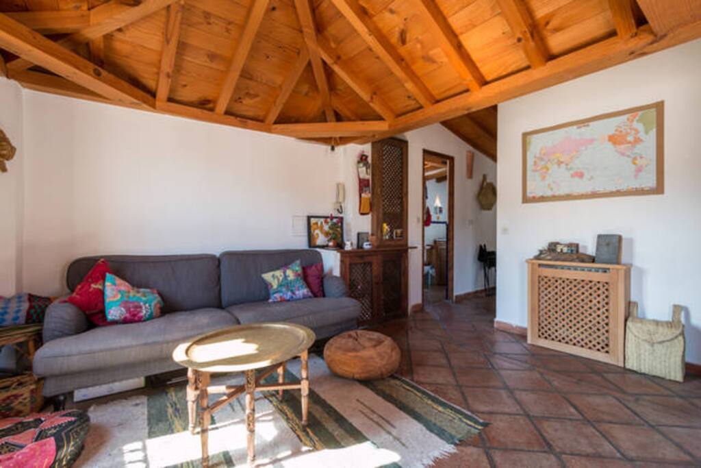 The Living Room -II- Salon