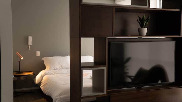 מיטת קווין עם מזרן ויסקו 12אינץ ' 