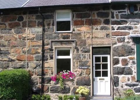 Top Airbnb: Arosfa in Beddgelert