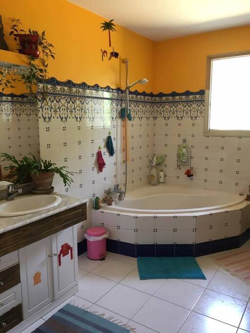 salle de bain partagée