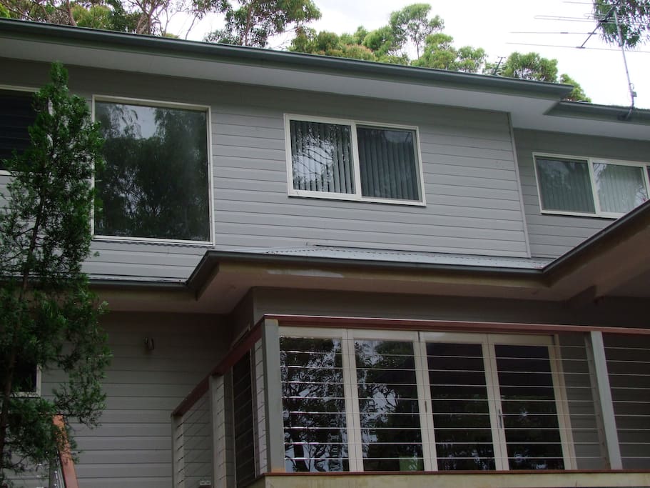 Comfortable 2 storey beach house