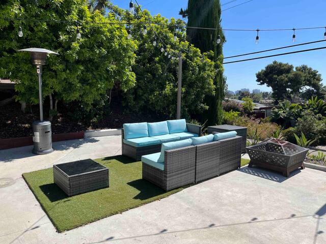 La Jolla getaway perfect for families & reunions gallery image 3