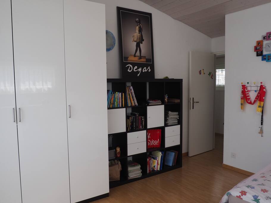 Bedroom 3 with one queen bed