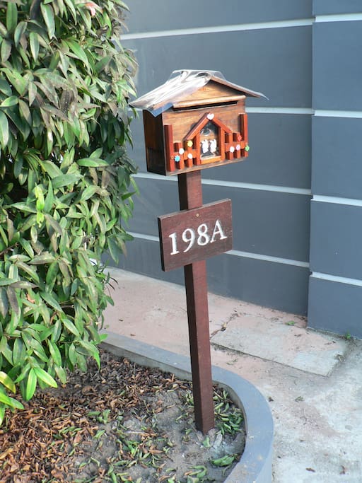 Mail Box