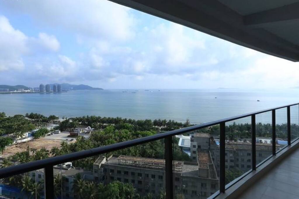 超大阳台,无敌海景 可看凤凰岛