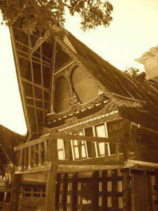 The tradisional wooden batak house