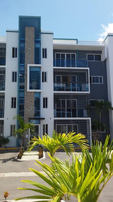 Balacony 1 front Balcony 2 poolview