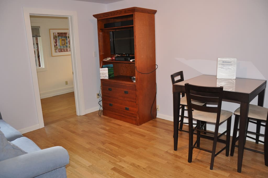 Study/Living Room, TV