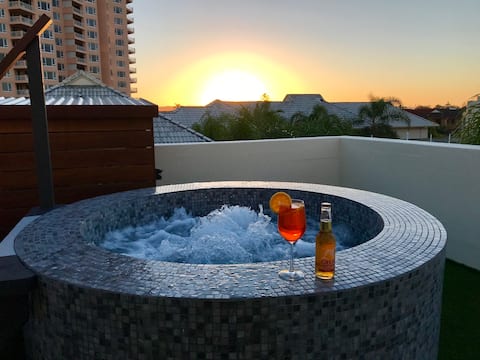 The Hidden Gem Broadbeach with private rooftop spa