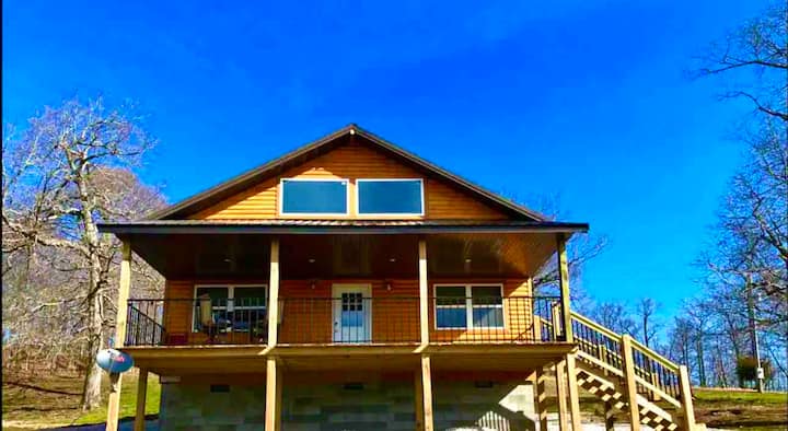 Buffalo River Rocky Ridge Cabin- Pool and HOT TUB