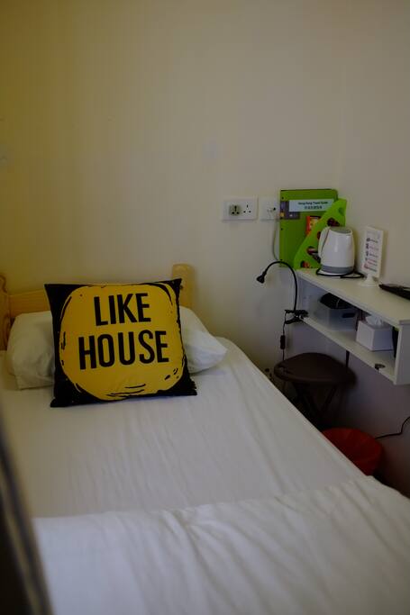 單人房內部景觀
Single room interior view