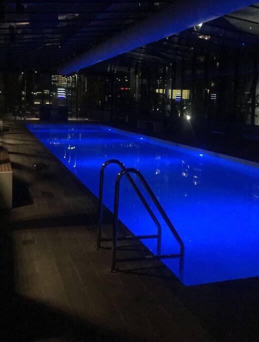 Infinity pool