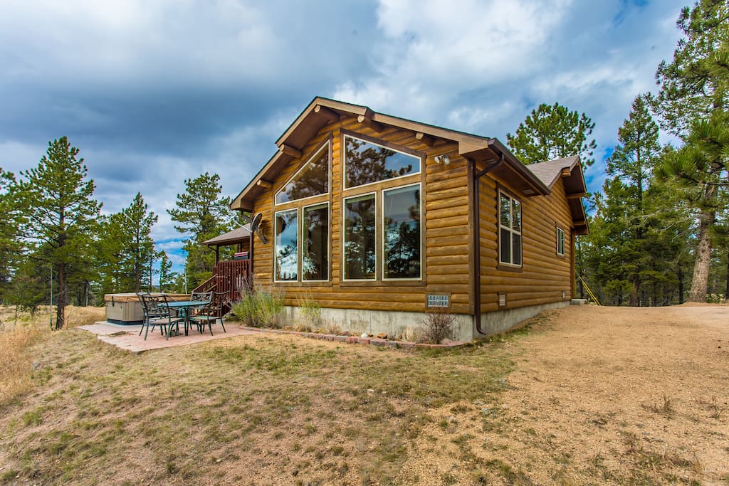 Elk Spring Cabin, Divide home with a View Cabins for Rent in Divide