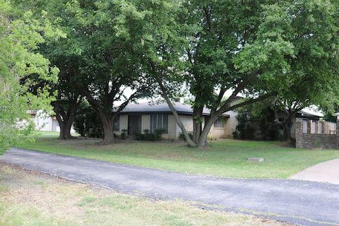 Air Park Home - 3/2.5