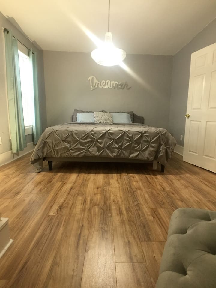 10 Best Airbnb Vacation Rentals In Manchester, New Hampshire Updated