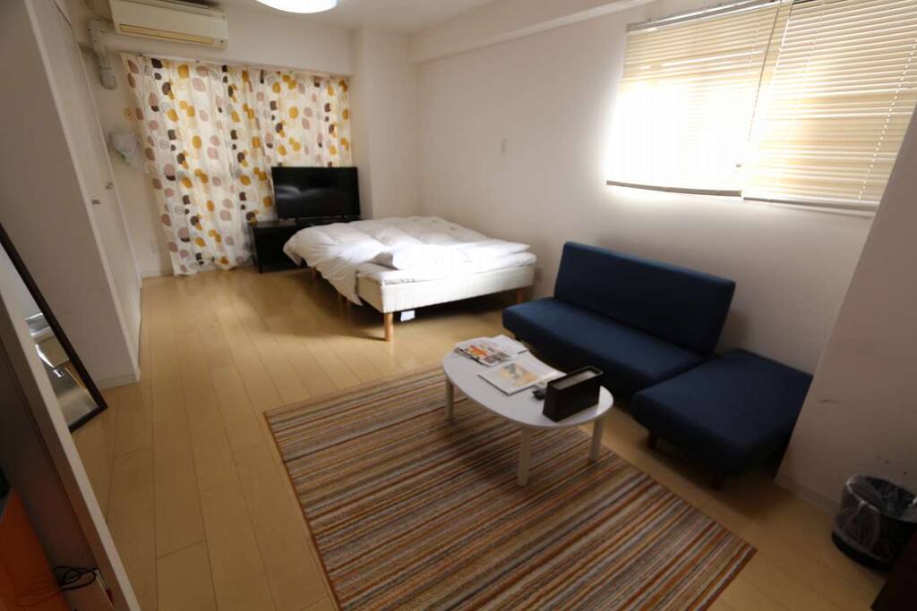 the whole room or 4 people