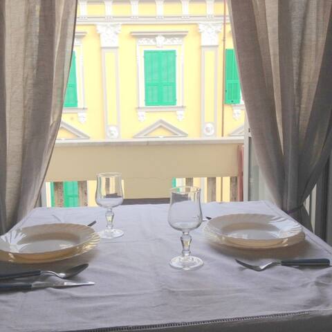 CENTRAL APARTMENT CLOSE TO SANDY BEACHES