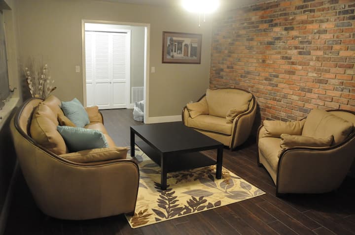 Beautiful, Spacious Home Close To Downtown - DeLand