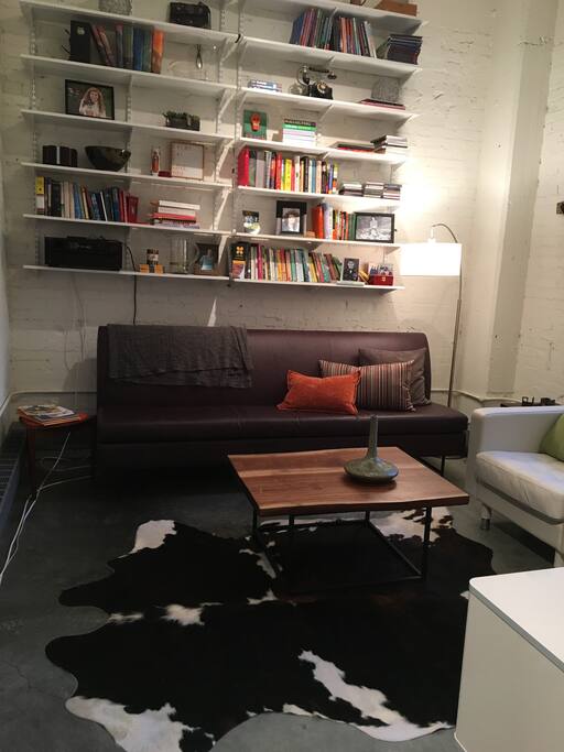 Extra living area with TV