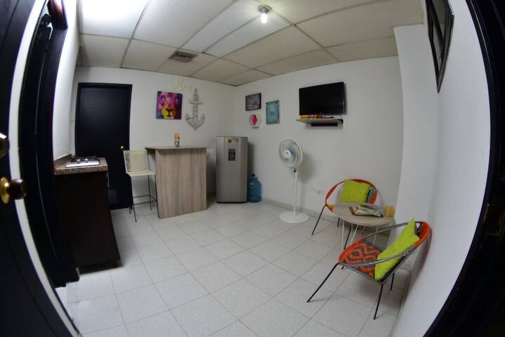 Cómodo, moderno y acogedor loft.