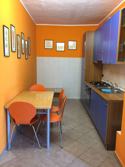 Kitchen Apartment GUSCIO