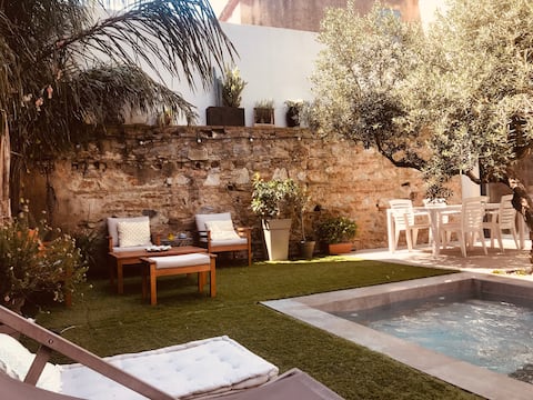 Beautiful village house T5 garden pool - rare