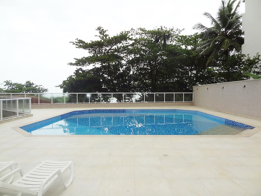 Piscina Condomínio