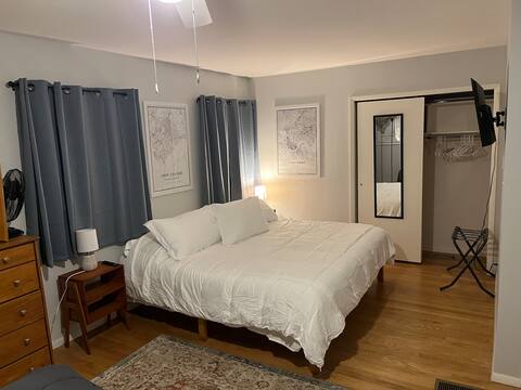 Spacious home with hot tub &outdoor space near PSU