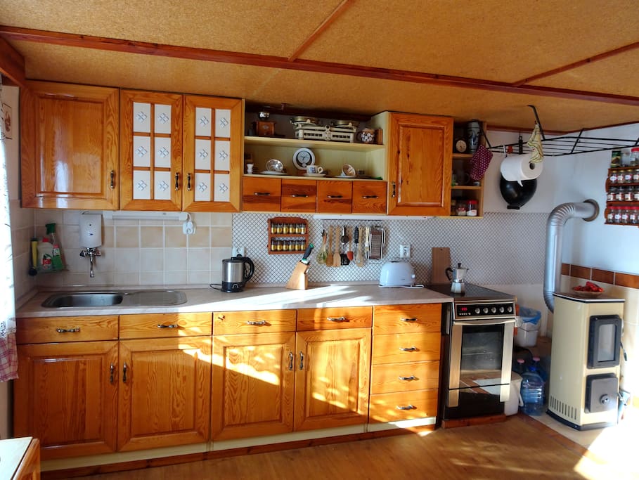 Fully equipped kitchen/Plně vybavená kuchyně