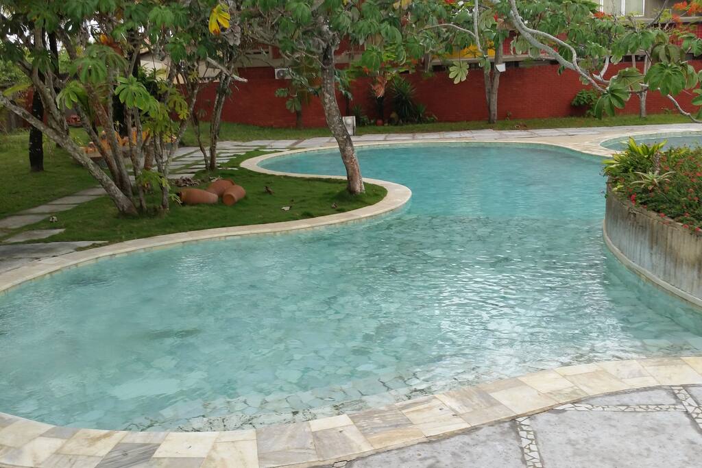 Piscinas rasa e média