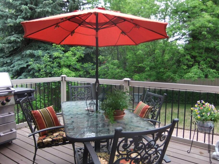 Al Fresco Dining