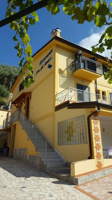 Entrata casale